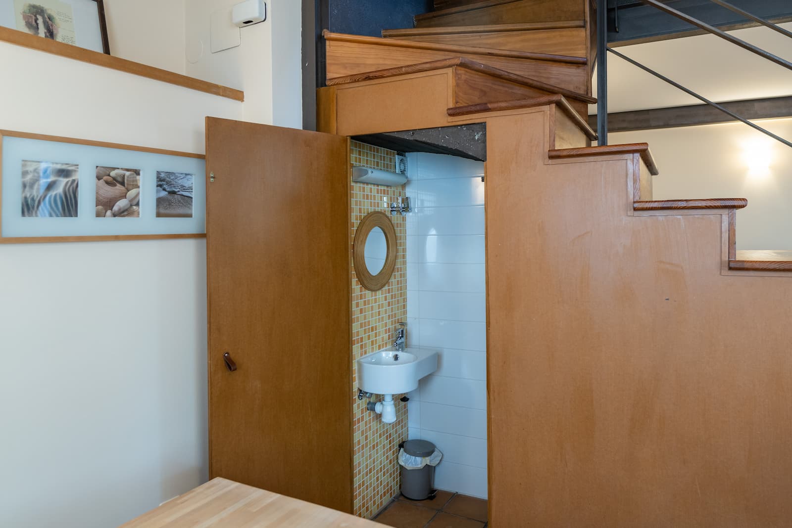 Aseo en planta baja de la casa rural en Talaveruela de la Vera, Cáceres