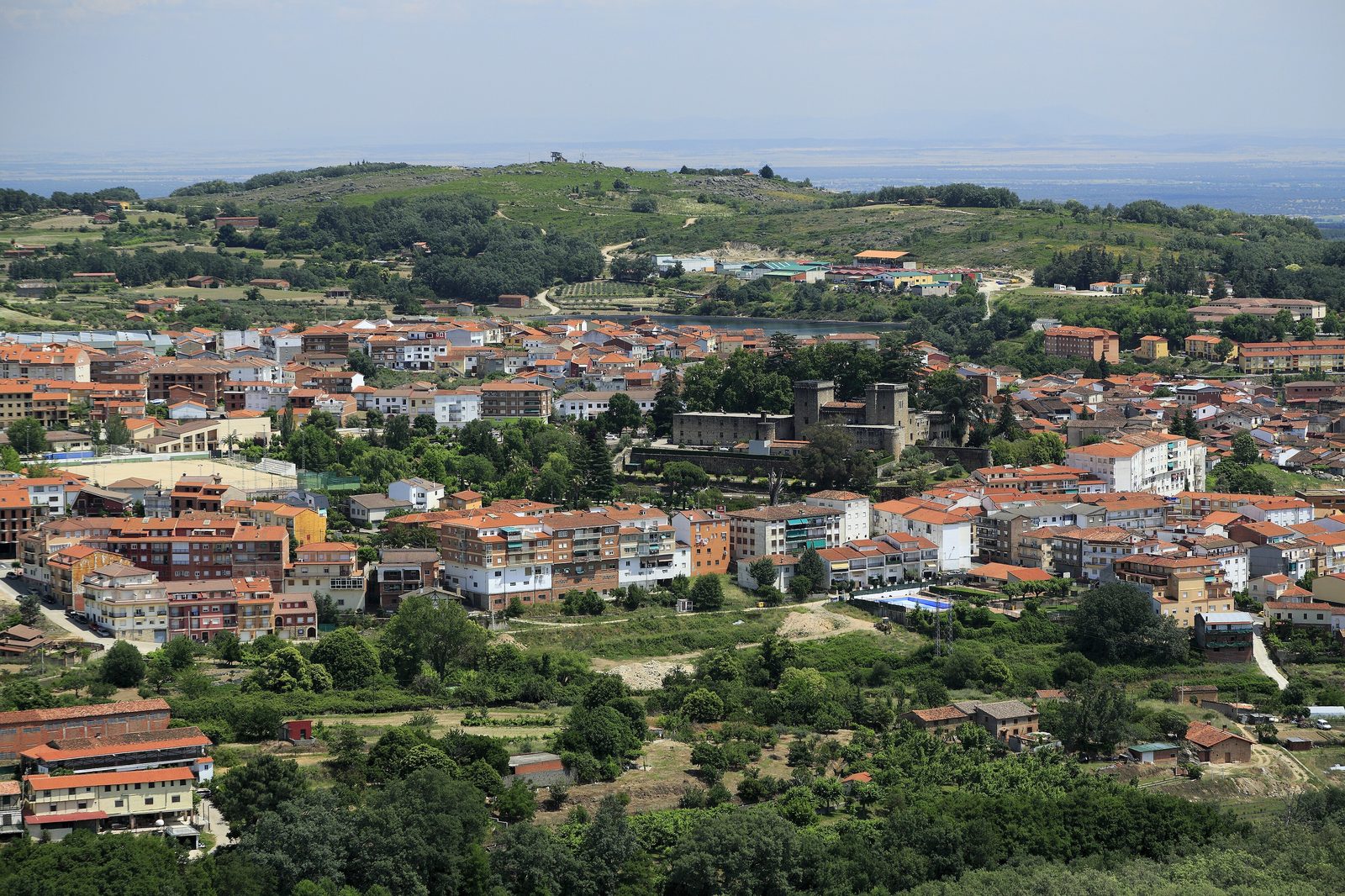 Panorámica de Jarandilla de la Vera con el castillo-parador